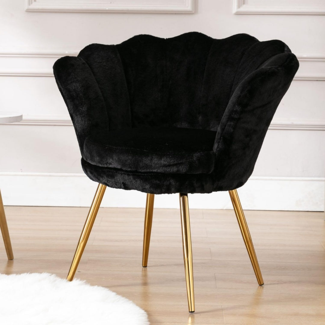 Poltrona nera con gambe oro